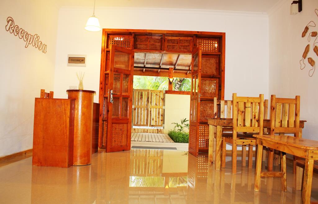 Kaafu Inn Guraidhoo Guraidhoo  Exterior photo